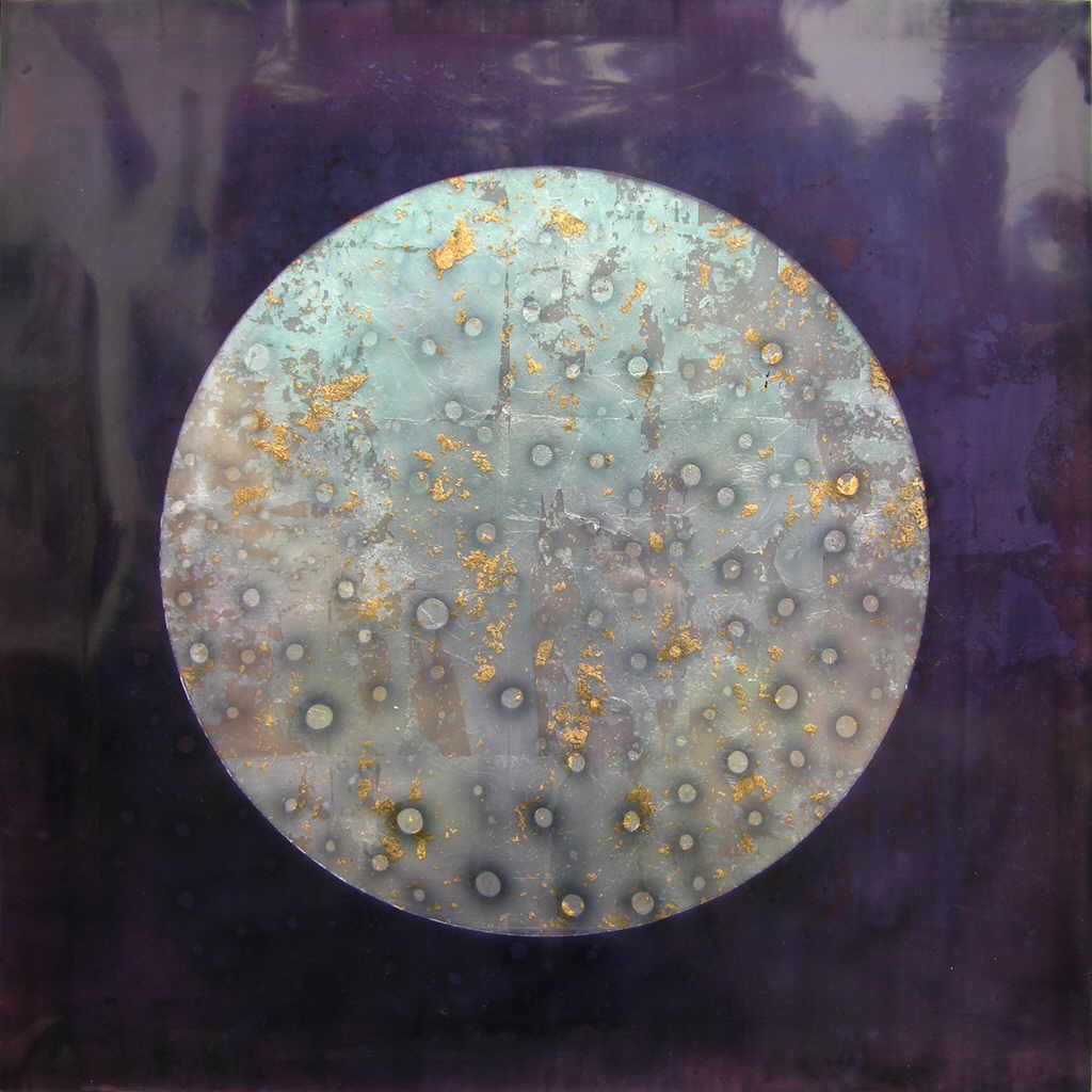 Dewitt Zos 
"Spheroid", 2007
oil, Schlagmetall und Polyesterharz auf Kunststofffolie
100 x 100 cm